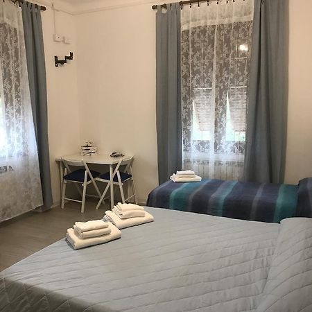 Albergo Chiara Savignone Bagian luar foto