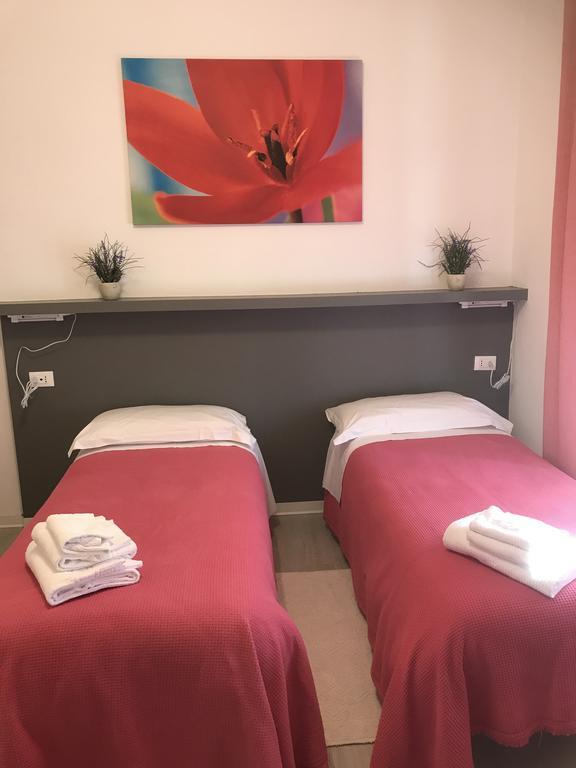 Albergo Chiara Savignone Bagian luar foto